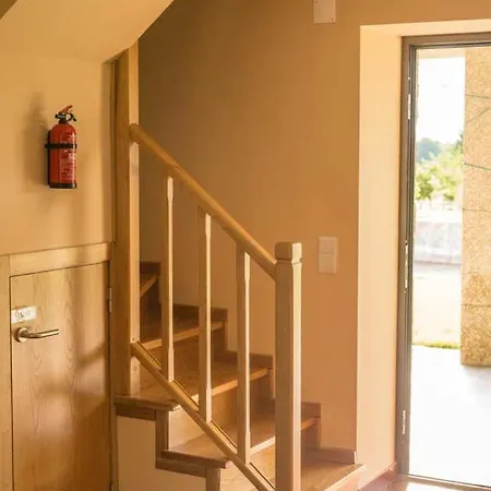 Βίλα With 6 Bedrooms In Peraboa With Wonderful Mountain View Private Pool Furnished Garden *